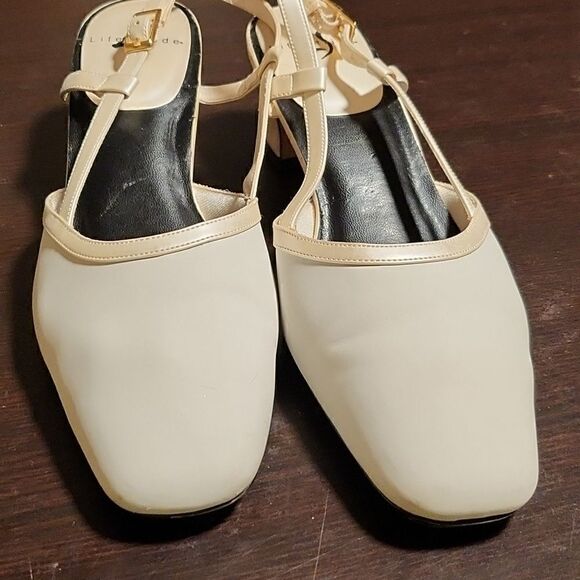 Life strides Judith Vanilla Devill sling back dress shoes - Picture 1 of 7